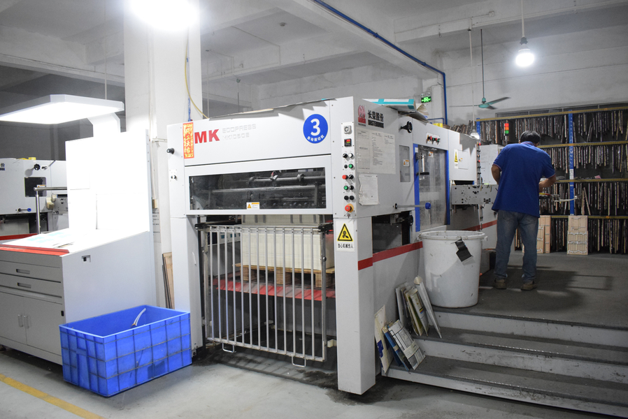 GUANGZHOU YM PACKAGE PRODUCTS CO.,LTD. خط تولید تولید کننده
