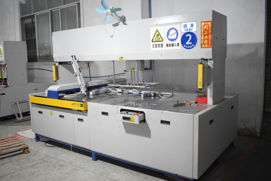 GUANGZHOU YM PACKAGE PRODUCTS CO.,LTD. خط تولید تولید کننده