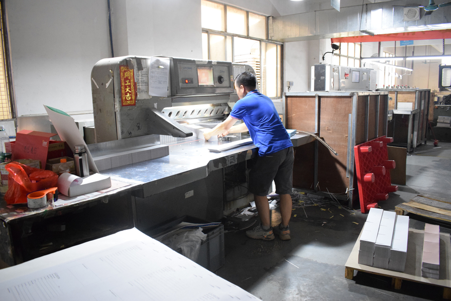 GUANGZHOU YM PACKAGE PRODUCTS CO.,LTD. خط تولید تولید کننده