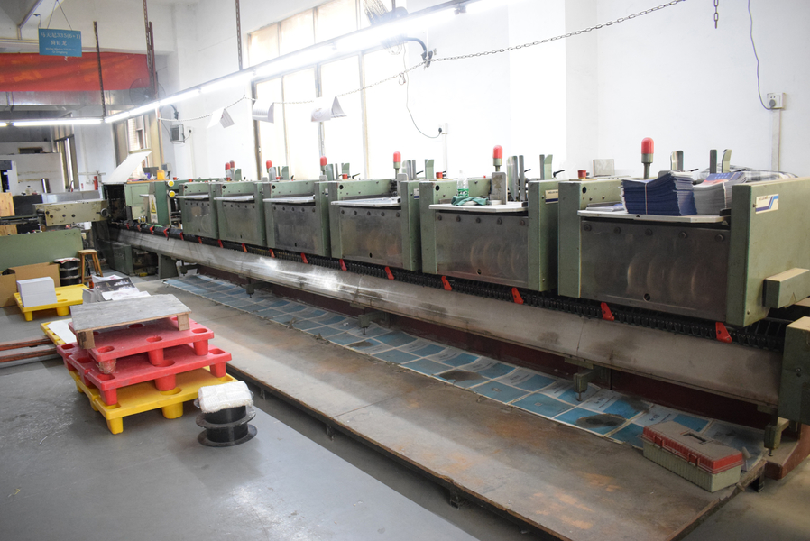 GUANGZHOU YM PACKAGE PRODUCTS CO.,LTD. خط تولید تولید کننده