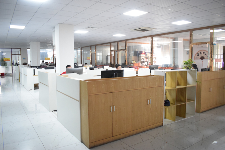 GUANGZHOU YM PACKAGE PRODUCTS CO.,LTD. خط تولید تولید کننده